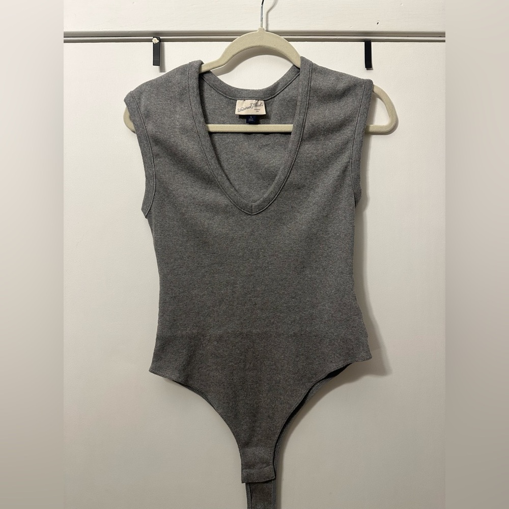 Universal thread bodysuit